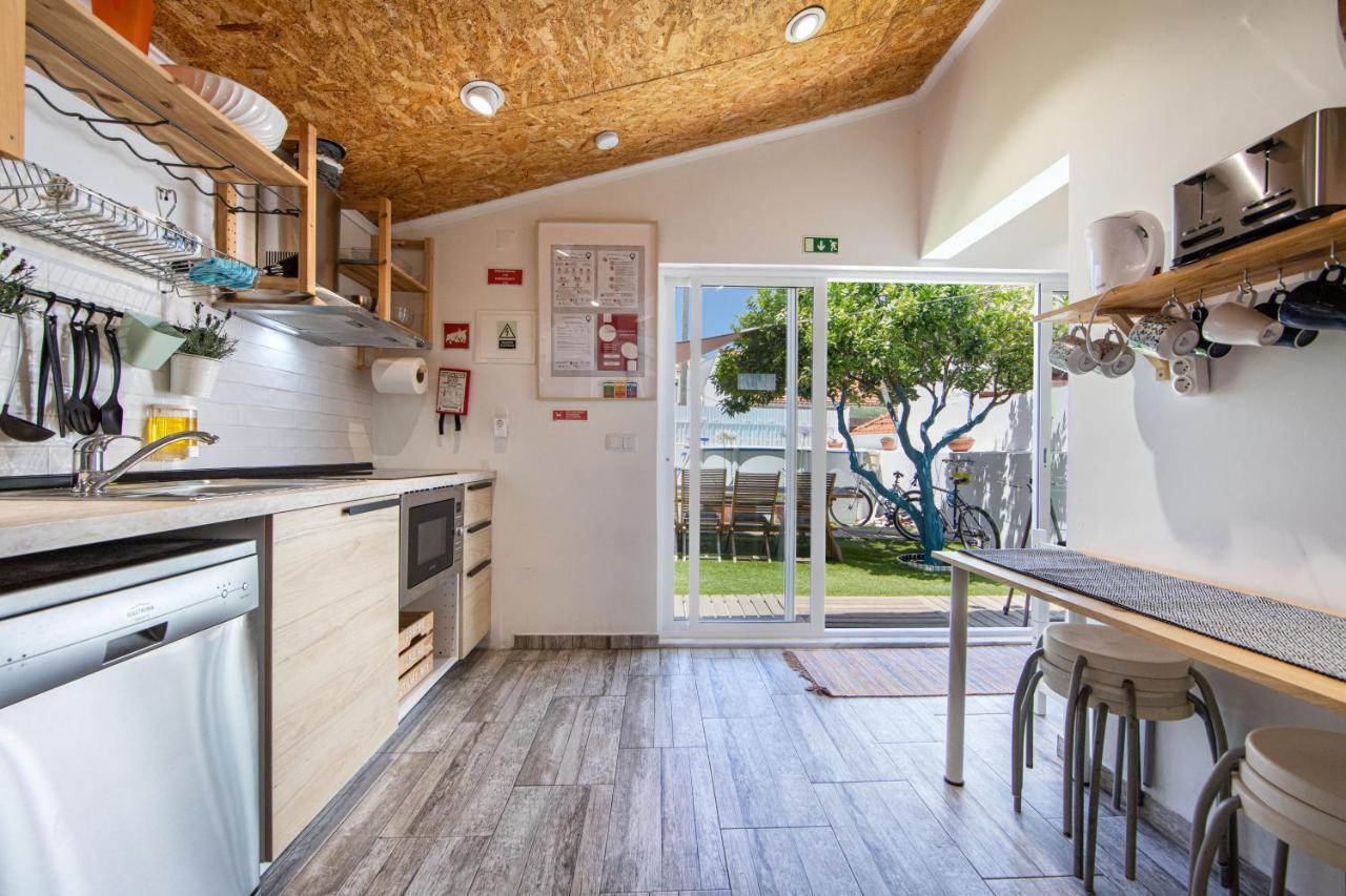 Vila Maria Mix Dorm By Host-Point Costa da Caparica Exterior photo