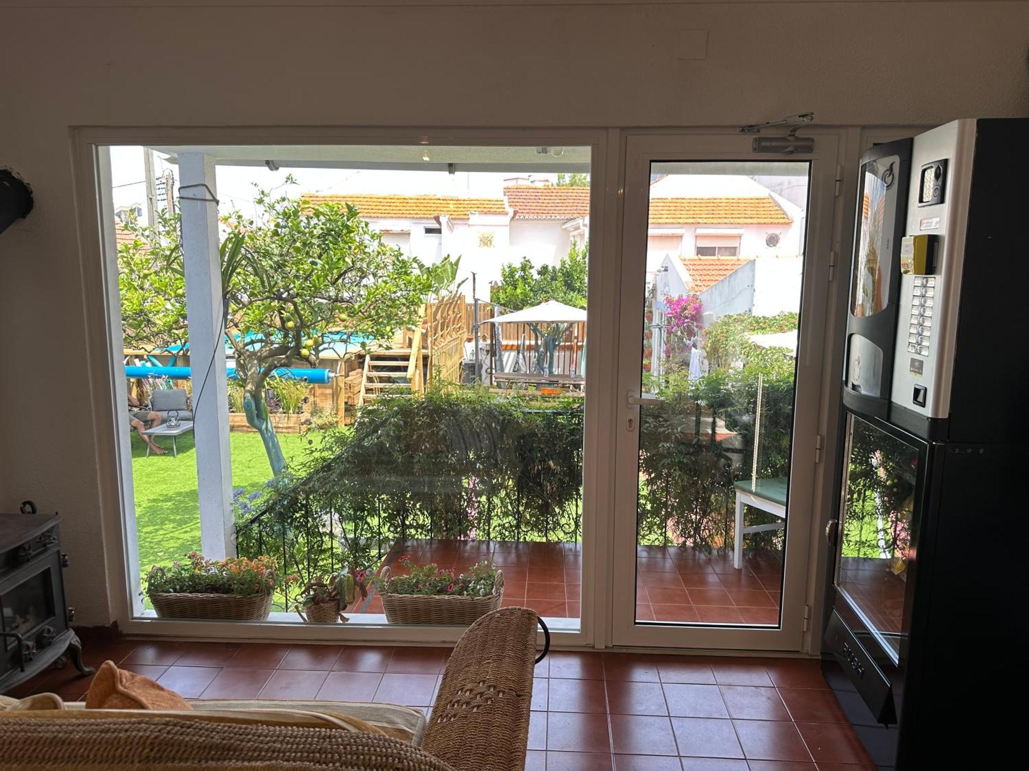Vila Maria Mix Dorm By Host-Point Costa da Caparica Exterior photo